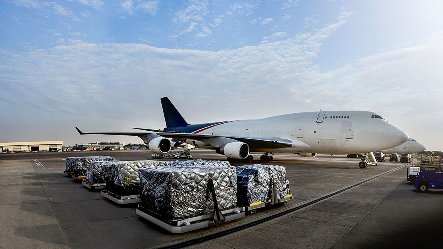 Cargo center - first.jpg